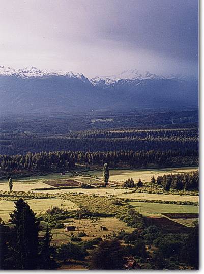 Vista de las chacras de El Bolson desde El Cerro Amigo