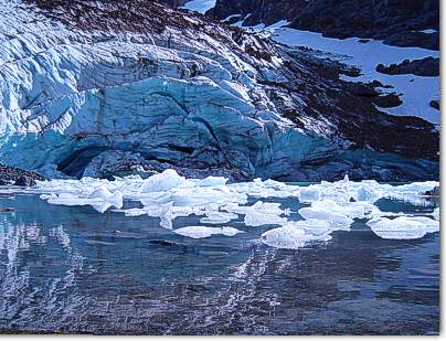 Glaciar del Hielo Azul El Bolson Patagonia Argentina