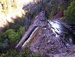 Rio encajonado en piedra, Cascada Escondida